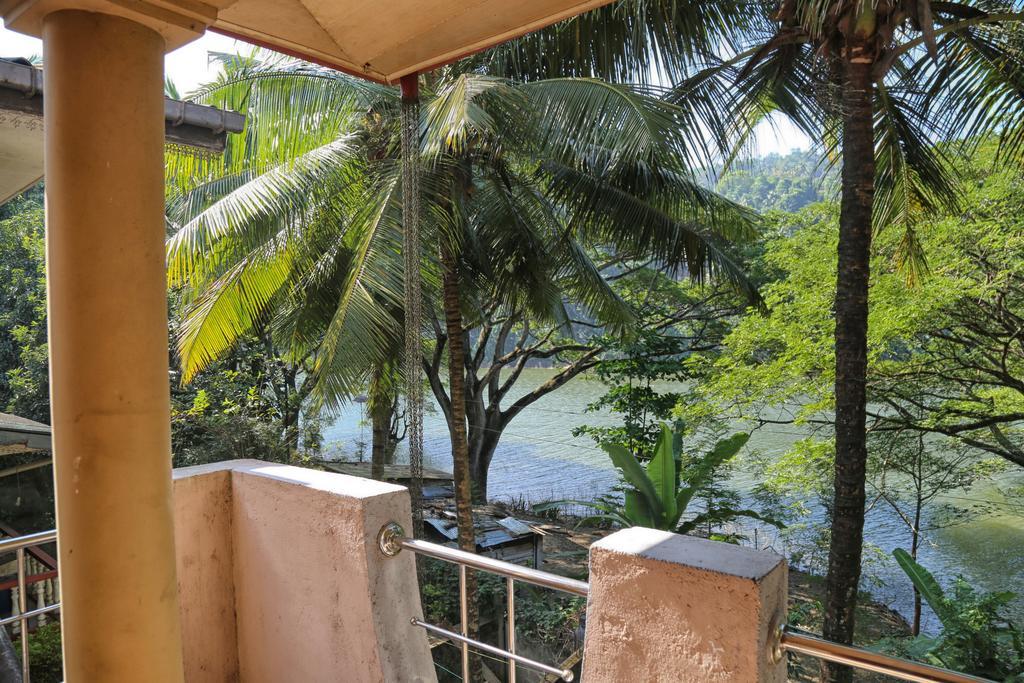 Mahaweli View Bungalow Канди Екстериор снимка